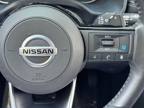 Used 2021 Nissan Rogue SV w/ Premium Package FWD image 21