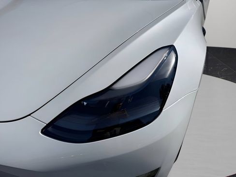 Used 2023 Tesla Model 3 Performance AWD/4WD image 10