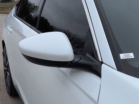 Used 2023 Honda Accord EX image 13