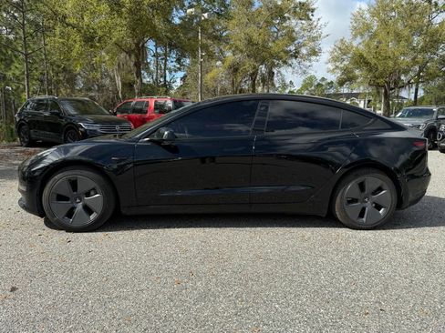 Used 2023 Tesla Model 3 Standard Range image 9