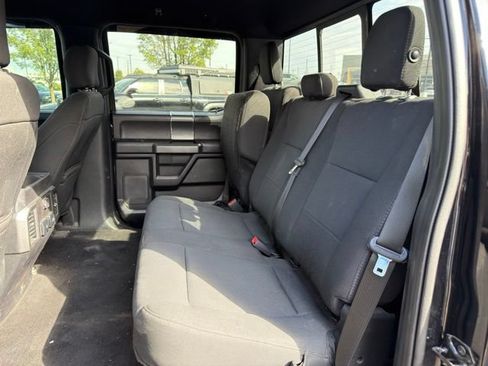 Used 2019 Ford F150 XLT w/ Equipment Group 302A Luxury AWD/4WD image 9