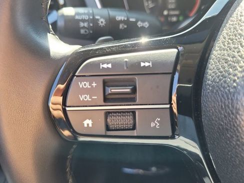 Used 2025 Honda Pilot EX-L image 27