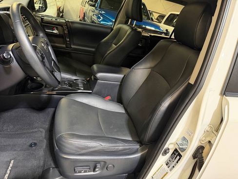 Used 2019 Toyota 4Runner Limited AWD/4WD image 53