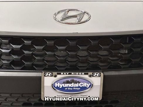 Used 2023 Hyundai Kona SEL w/ Winter Weather Package AWD/4WD image 12