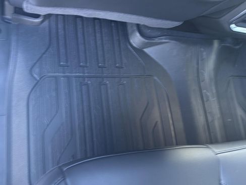 New 2026 GMC Sierra 2500 SLT w/ SLT Premium Package image 17