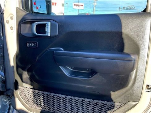 Used 2020 Jeep Gladiator Rubicon image 19
