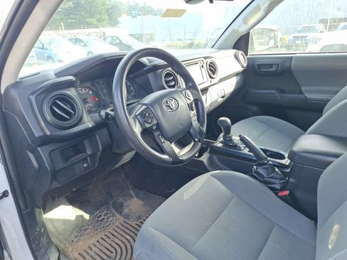 Used 2018 Toyota Tacoma SR RWD image 10