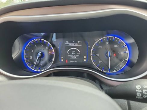 Used 2023 Chrysler Voyager LX FWD image 28