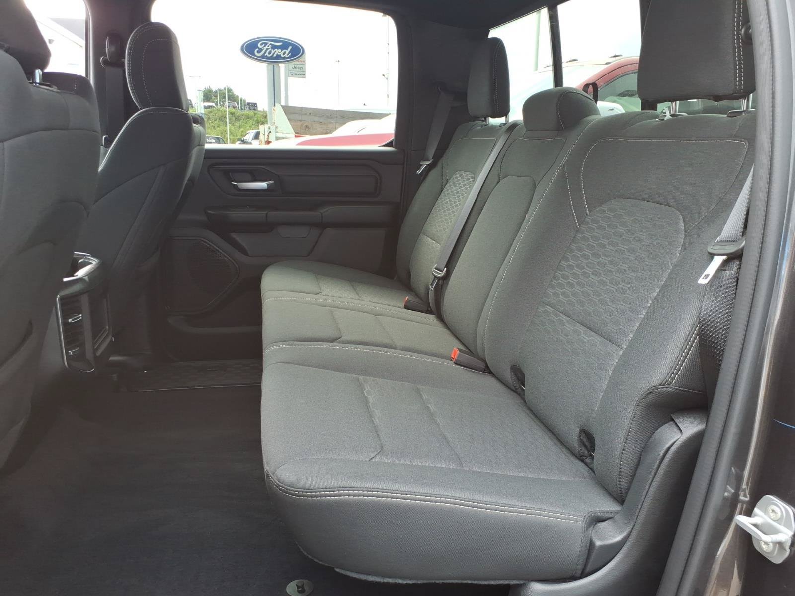 Used 2026 RAM 1500 Express AWD/4WD image 9