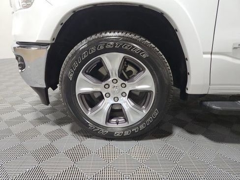 Used 2022 RAM 1500 Laramie AWD/4WD image 5