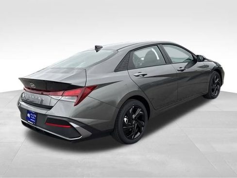 New 2026 Hyundai Elantra Sport FWD image 4