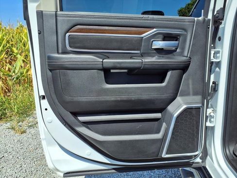 Used 2024 RAM 3500 Laramie w/ Safety Group image 32