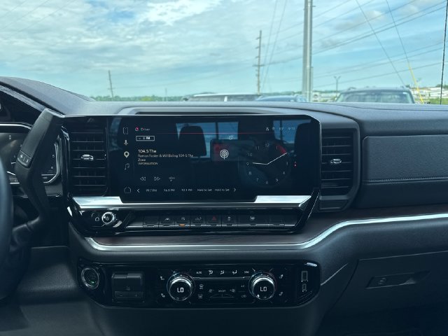 Used 2025 GMC Sierra 1500 SLT AWD/4WD image 22