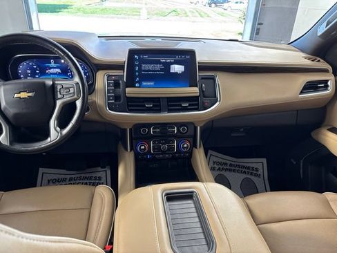 Used 2022 Chevrolet Suburban Premier AWD/4WD image 27
