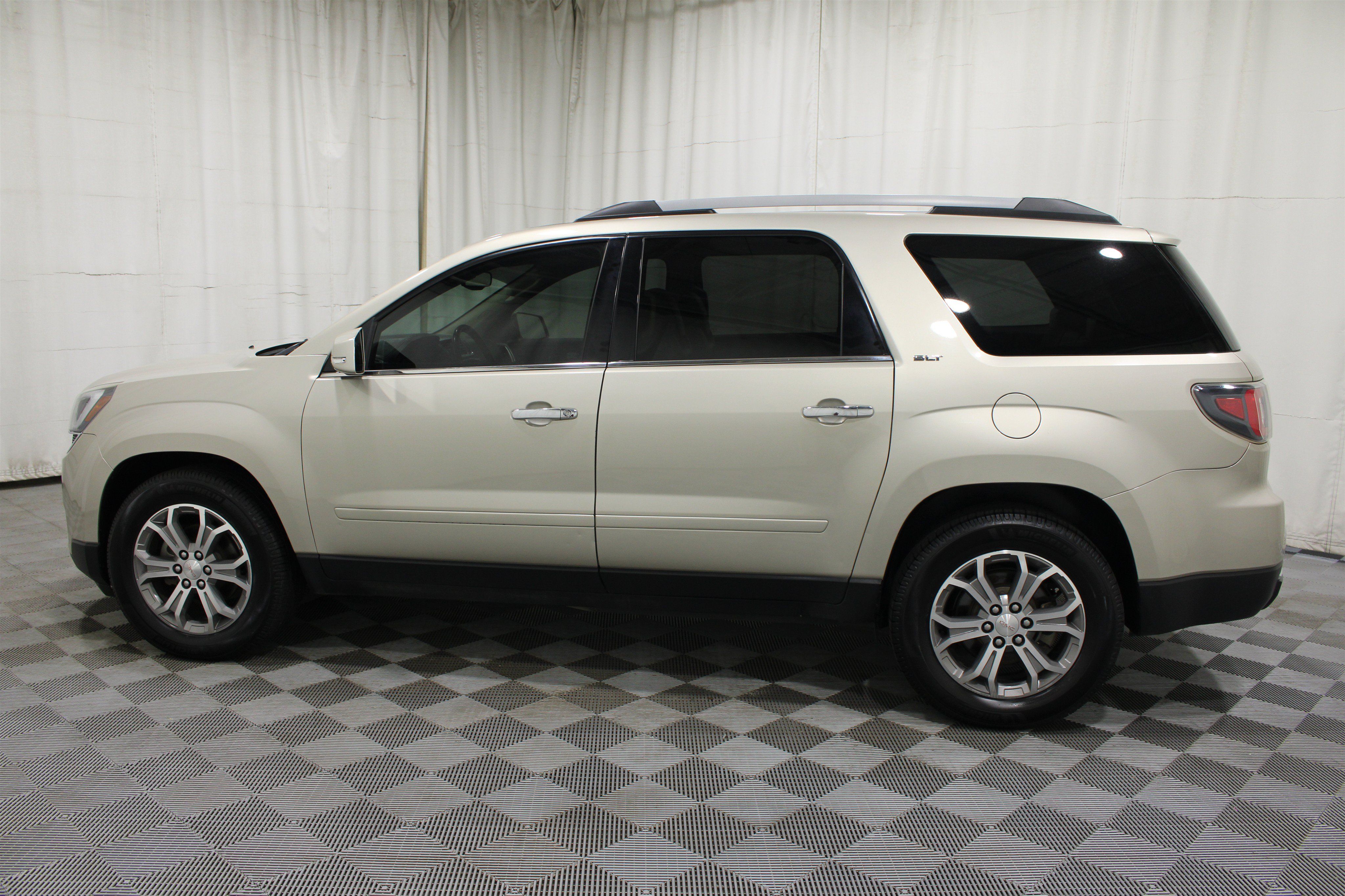 Used 2015 GMC Acadia SLT w/ Open Road Package FWD image 36