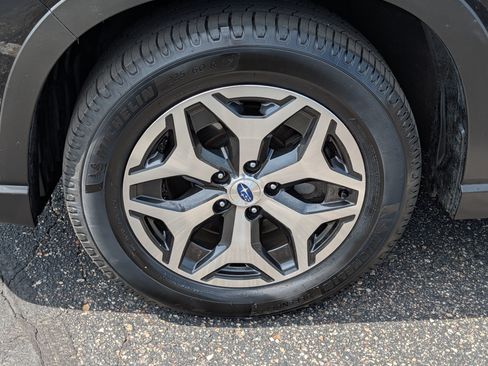 Used 2019 Subaru Forester Premium w/ All-Weather Package AWD/4WD image 15