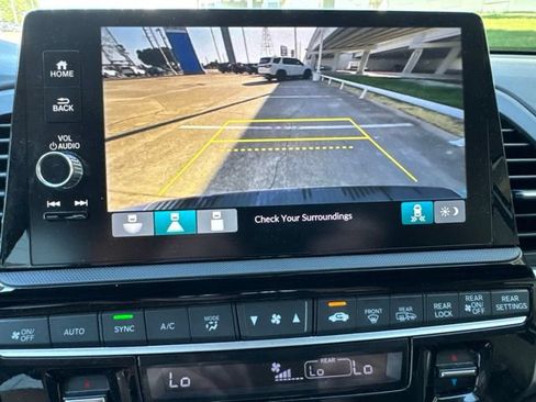 Used 2025 Honda Odyssey EX-L image 21