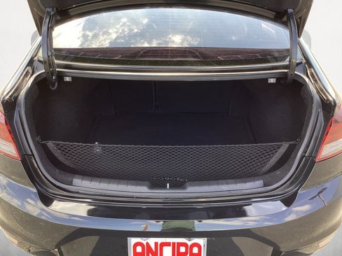 Used 2019 Hyundai Elantra SEL image 16