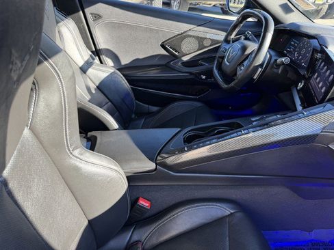 Used 2021 Chevrolet Corvette Stingray Preferred Cpe w/ 2LT image 8