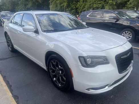Used 2018 Chrysler 300 S AWD/4WD image 2
