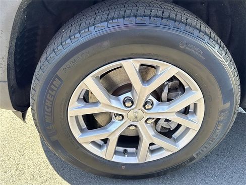 Used 2022 Jeep Grand Cherokee L Limited image 14