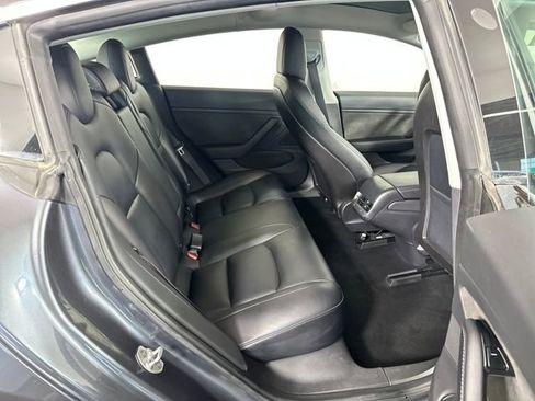 Used 2018 Tesla Model 3 Long Range image 25