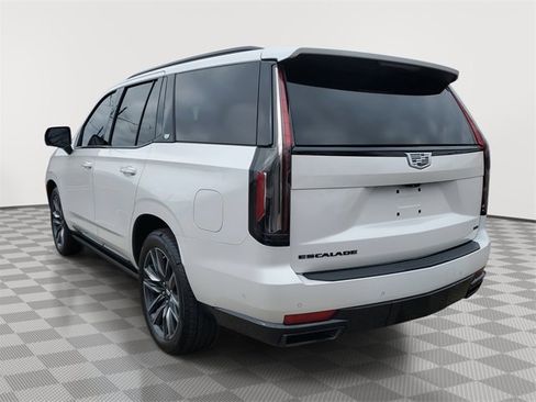 Used 2023 Cadillac Escalade Sport Platinum image 4