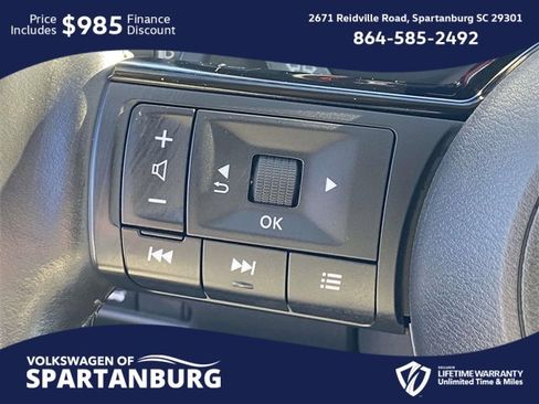 Used 2024 Nissan Rogue SL image 19