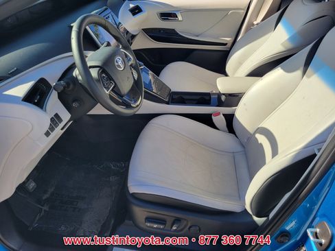 Certified 2019 Toyota Mirai image 9