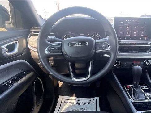 Used 2024 Jeep Compass Sport AWD/4WD image 5