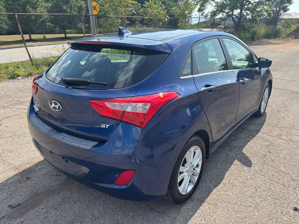 Used 2013 Hyundai Elantra GT FWD image 3