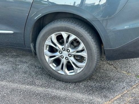 Used 2019 Buick Enclave Avenir w/ Avenir Technology Package AWD/4WD image 28