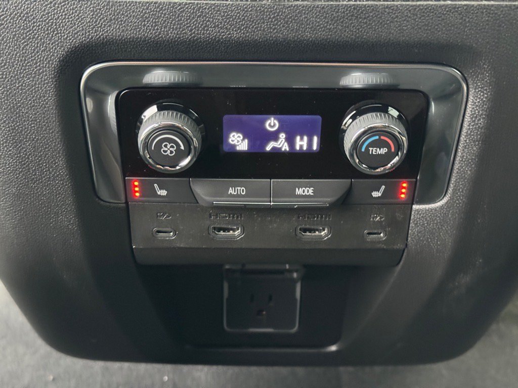 New 2025 Chevrolet Tahoe Premier AWD/4WD image 11