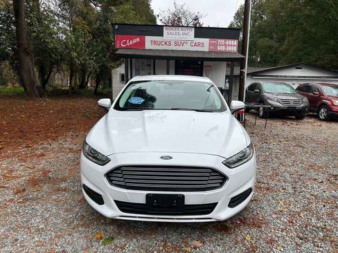 Used 2016 Ford Fusion S image 2