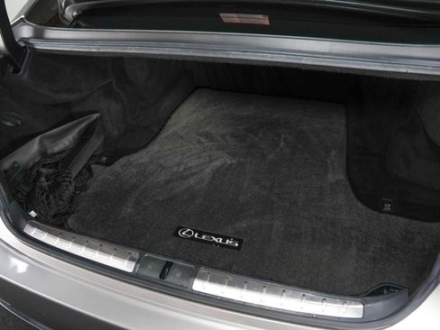 Used 2018 Lexus LS 500 w/ Luxury Package image 47