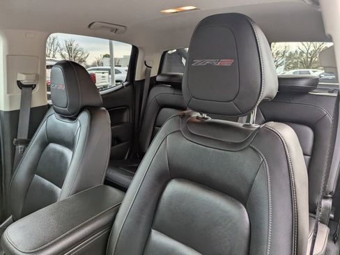 Used 2022 Chevrolet Colorado ZR2 w/ ZR2 Dusk Special Edition image 16