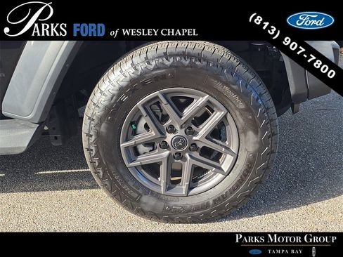 Used 2024 Jeep Wrangler Sport S image 32