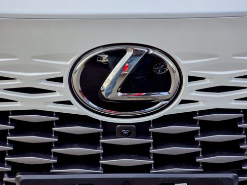 Used 2024 Lexus RX 350 Premium image 3