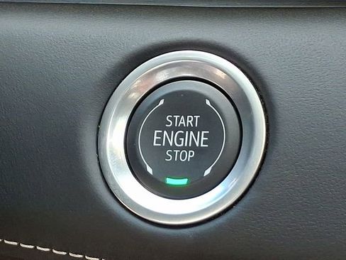 Certified 2024 Cadillac Escalade V w/ Heavy-Duty Trailer Package image 25