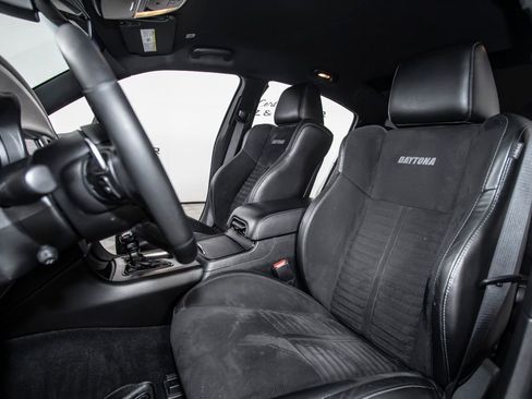 Used 2019 Dodge Charger Scat Pack w/ Daytona Edition Group RWD image 15