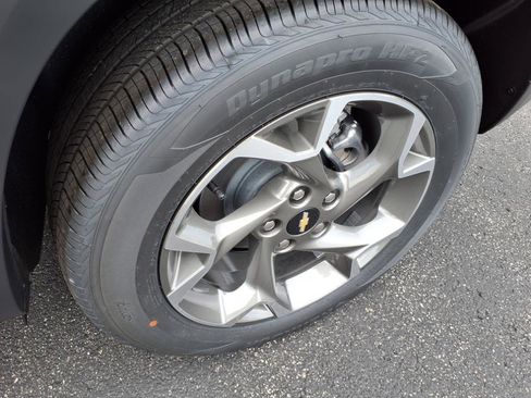 New 2025 Chevrolet Trax LT FWD image 9