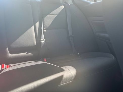 Used 2025 Nissan Altima 2.5 SV FWD image 37