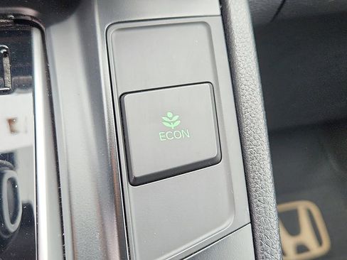 Used 2017 Honda CR-V LX image 13