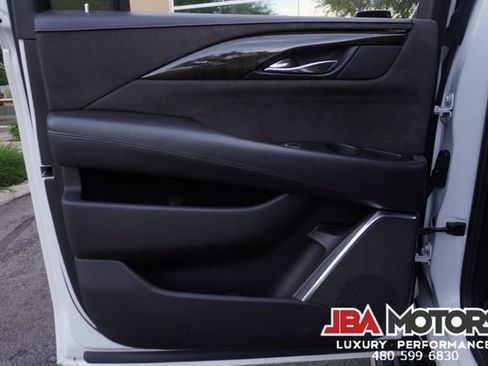 Used 2020 Cadillac Escalade ESV Platinum image 68