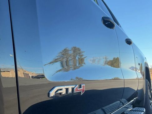 Used 2019 GMC Sierra 1500 AT4 w/ AT4 Premium Package image 14