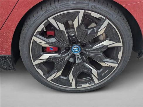 Used 2025 BMW i5 M60 w/ Executive Package image 16