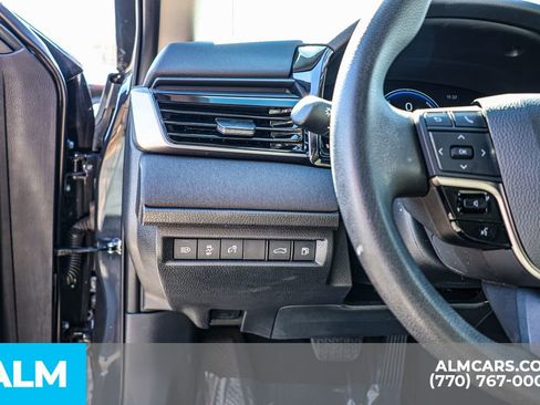 Used 2025 Toyota Camry LE image 25