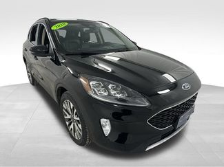 Used 2020 Ford Escape Titanium video 1
