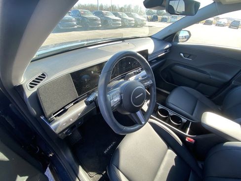 Used 2025 Hyundai Kona Limited image 9