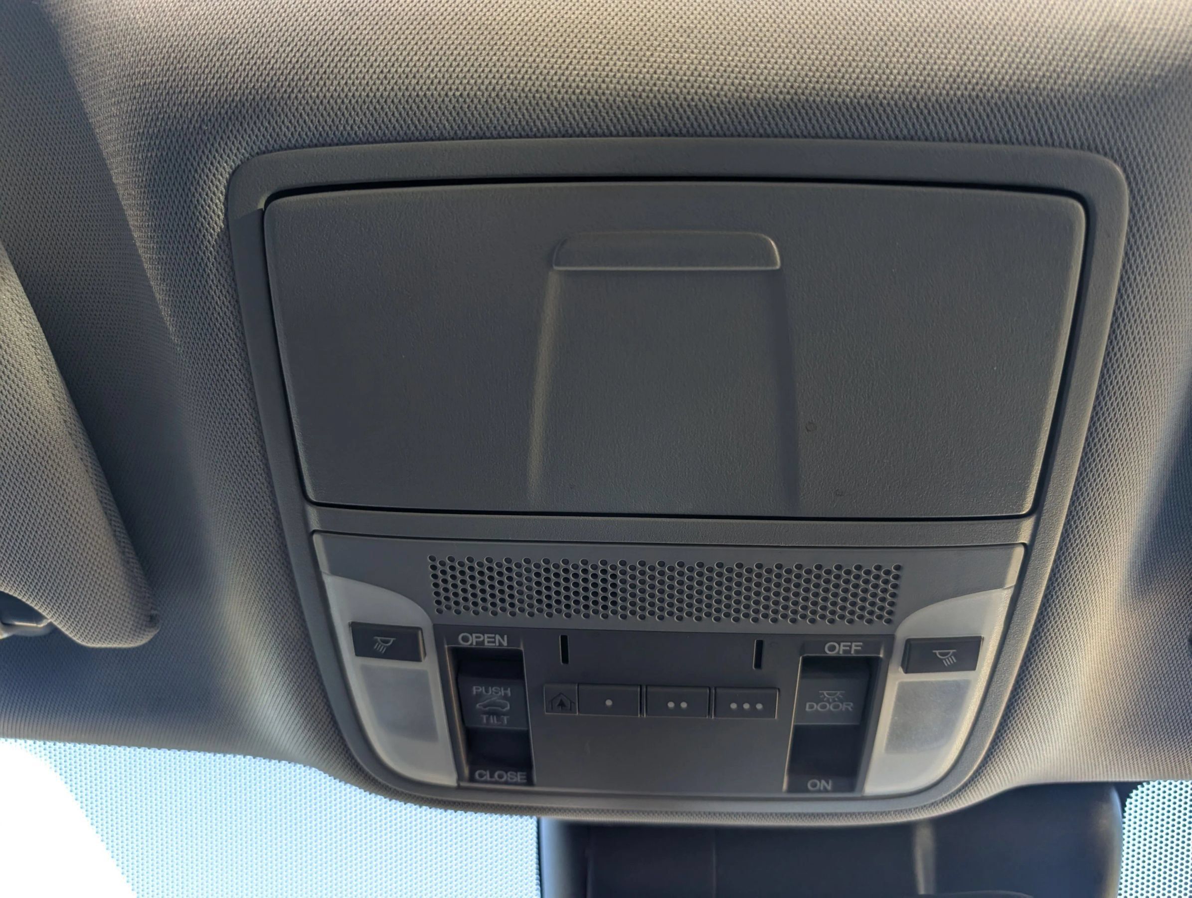 Used 2018 Acura RDX FWD image 32
